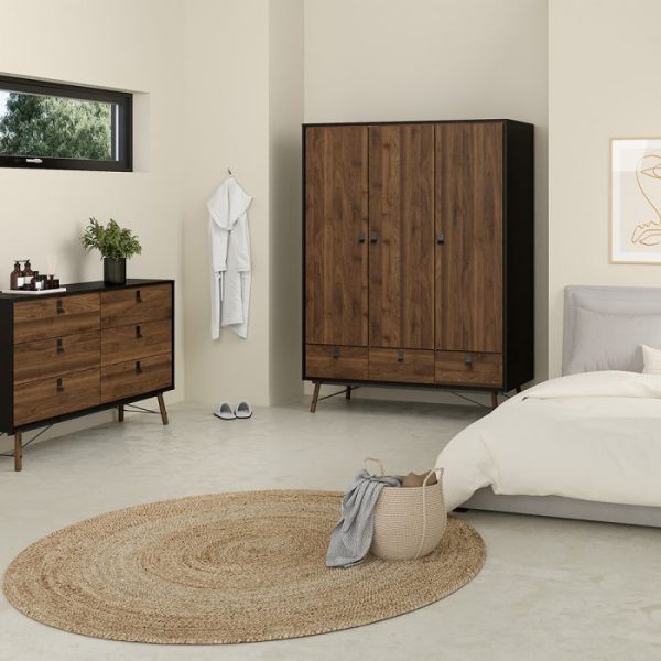 Rye - Complete Bedroom set in Oak