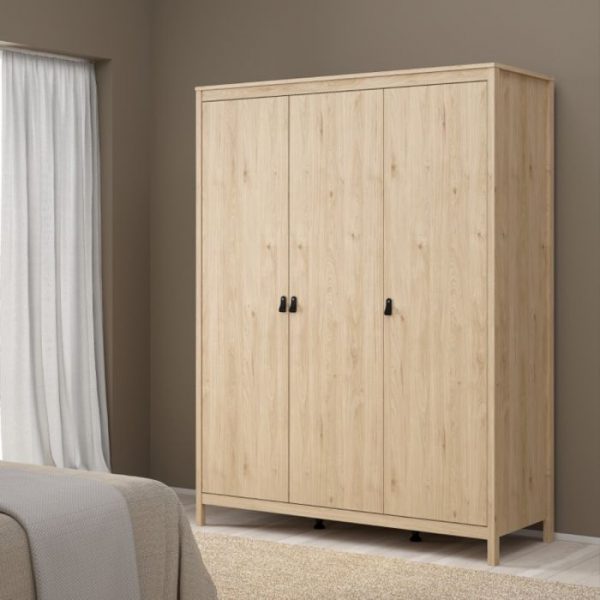 Bassa - Complete Bedroom set (3 door) in Oak